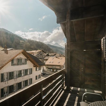 Hotel Kreuz Leissigen Екстериор снимка