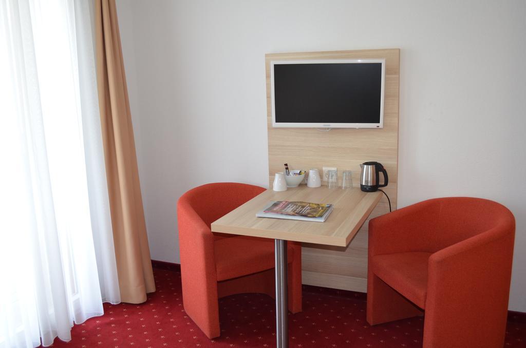 Hotel Kreuz Leissigen Стая снимка