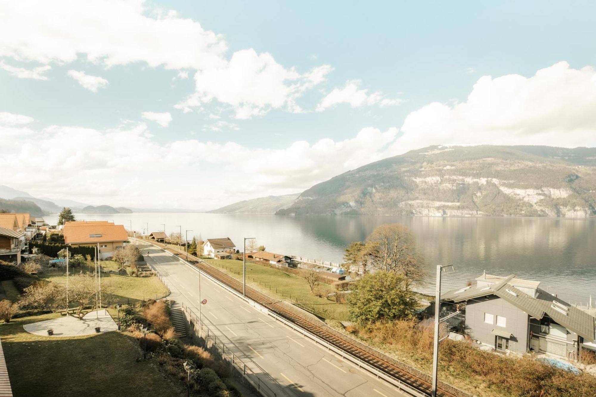 Hotel Kreuz Leissigen Екстериор снимка