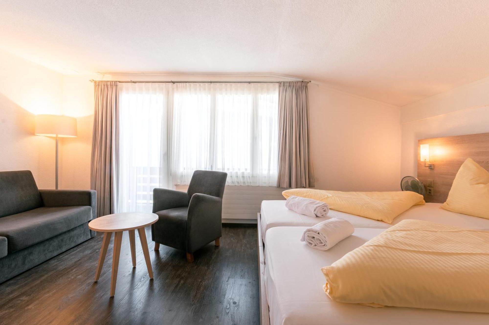 Hotel Kreuz Leissigen Екстериор снимка