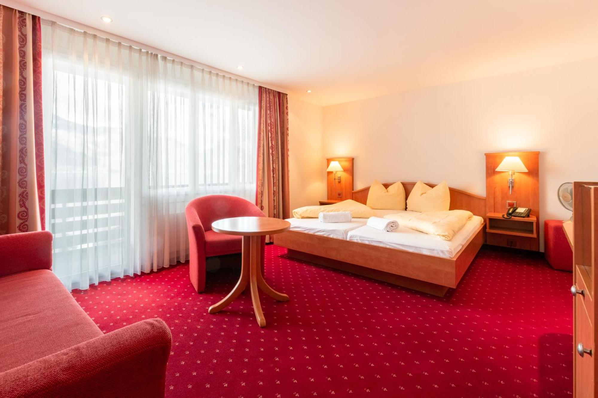 Hotel Kreuz Leissigen Екстериор снимка