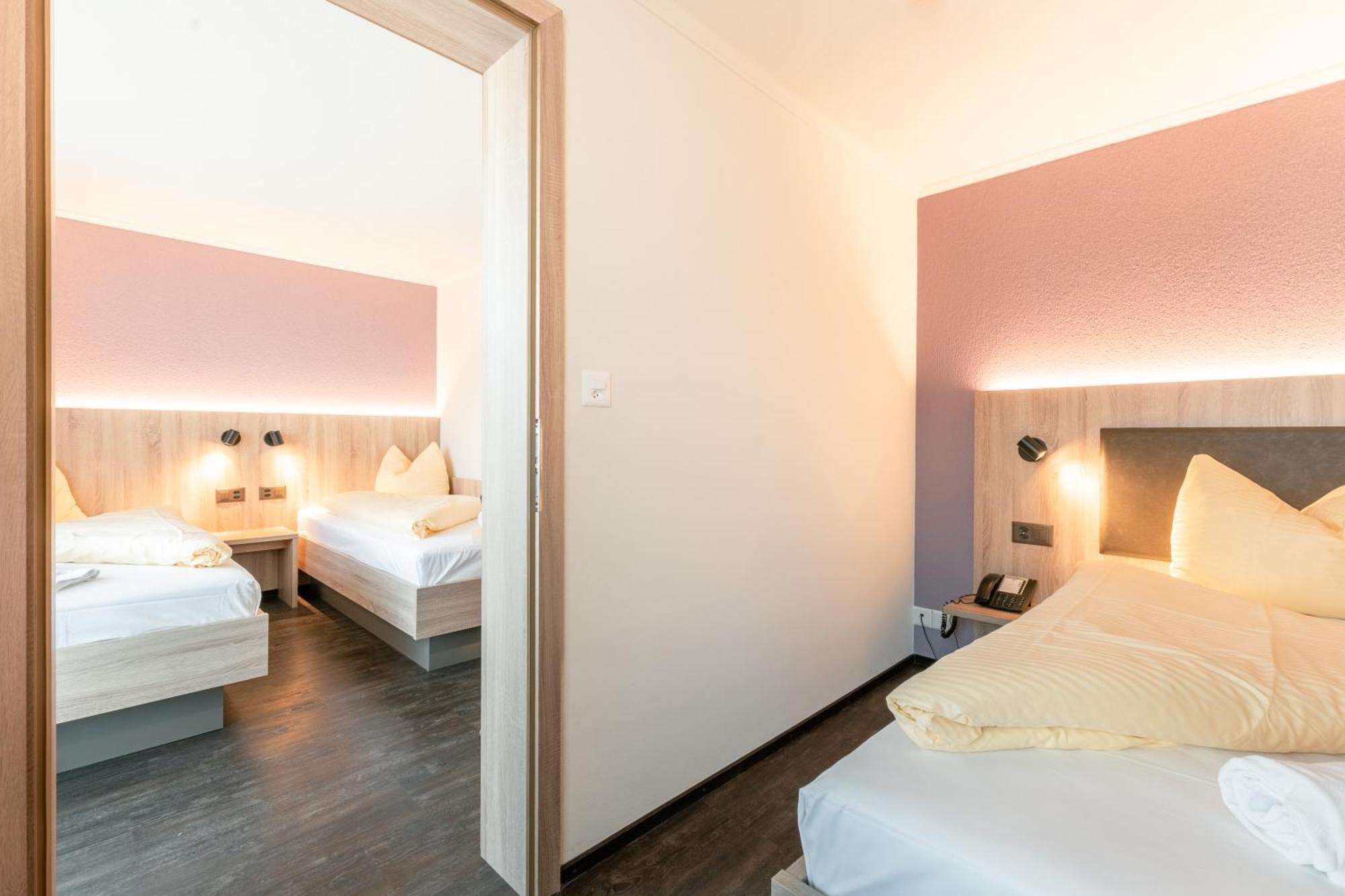 Hotel Kreuz Leissigen Екстериор снимка